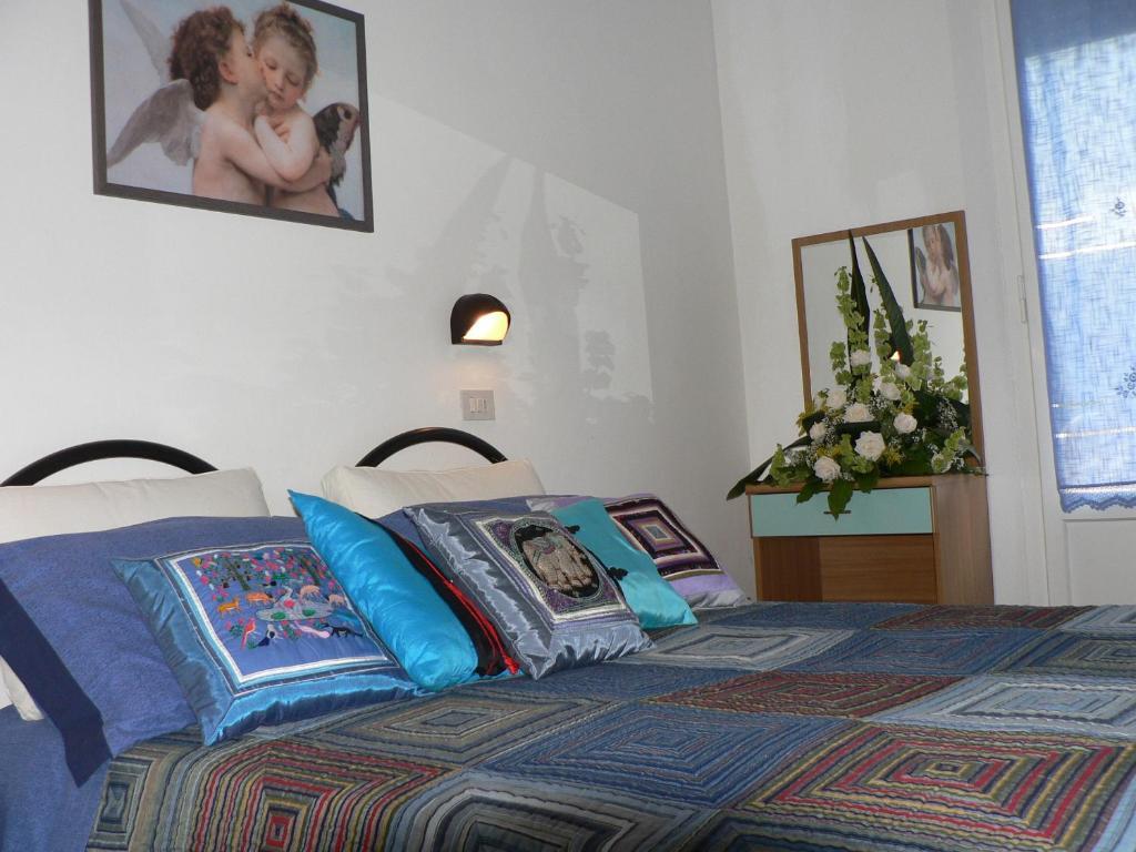 Hotel Arlesiana Римини Экстерьер фото
