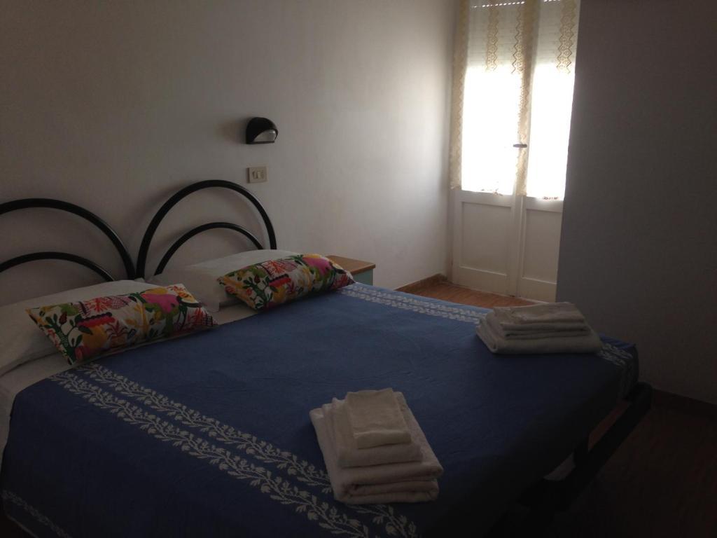 Hotel Arlesiana Римини Экстерьер фото
